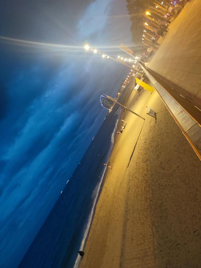 Nice Flat Within Walking Range To The Beach Apartment Barcelona Luaran gambar