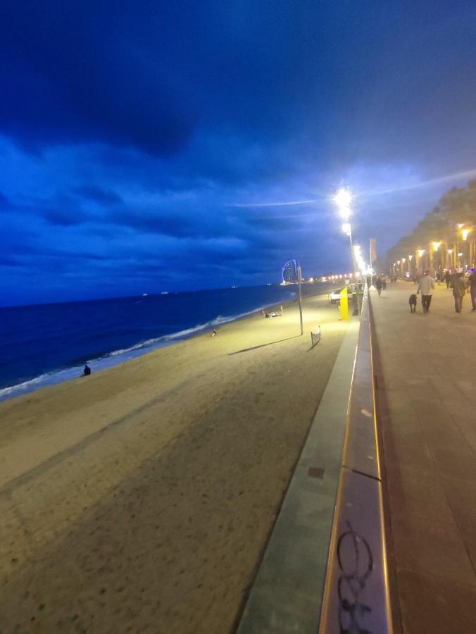 Nice Flat Within Walking Range To The Beach Apartment Barcelona Luaran gambar